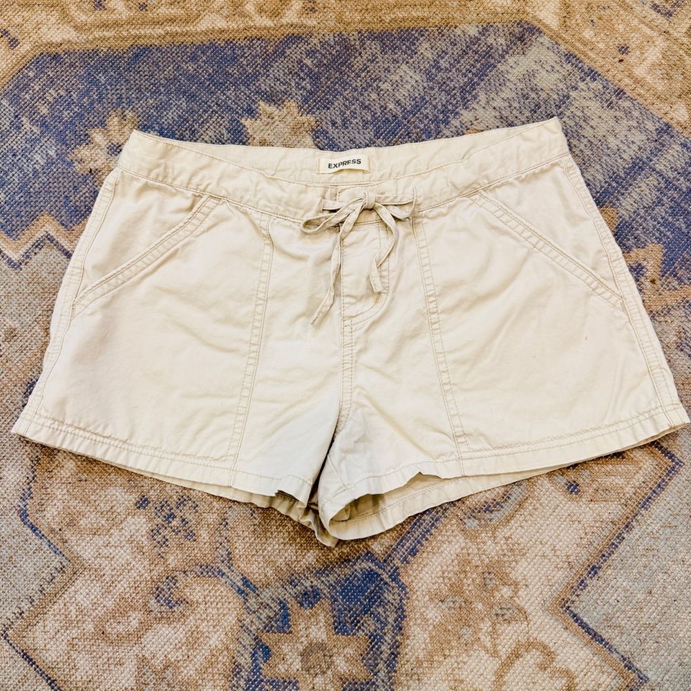 Express Women's Tan Shorts
